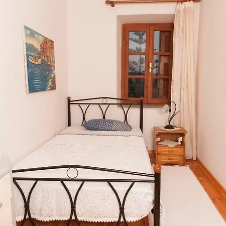 Apartment The House Of 